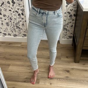 Good American high rise, crop skinny - 27